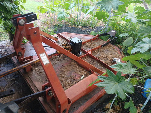 Trator Massey Ferguson 235 Ano 1988,com Roçadeira