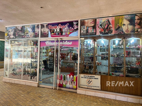 Re/max 2mil Vende Local En El Centro Comercial Jumbo, Avenida 4 De Mayo. Isla De Margarita, Estado Nueva Esparta 