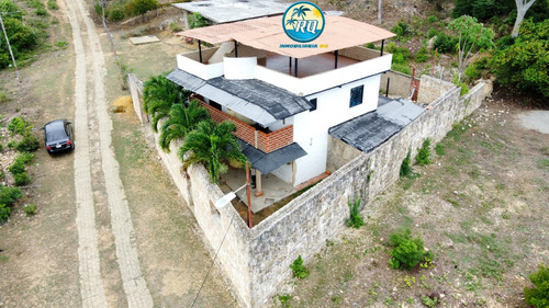 Casa En Venta. Ubicada En La Montaña De Buena Vista.