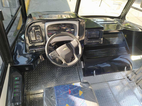 Imagen 15 de 15 de Microbus Chevrolet O Ford 2022