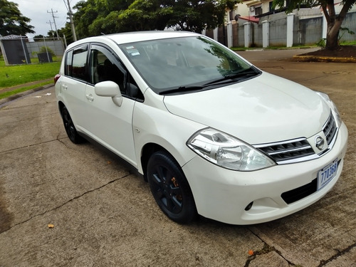 Imagen 4 de 11 de Nissan Tiida
