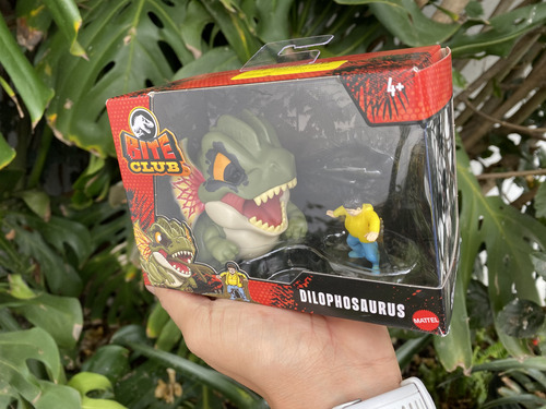 Dilophosaurus Bite Club Jurassic World