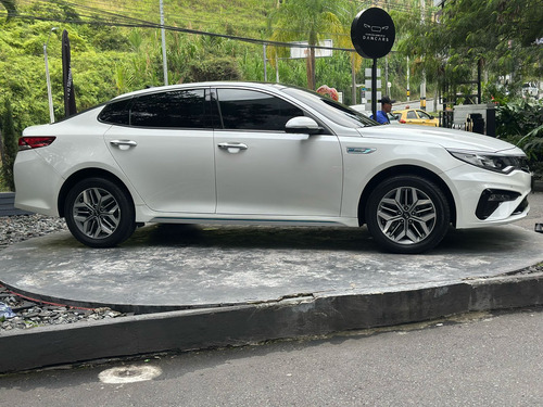 Kia Optima Zenith Hibrido 2020