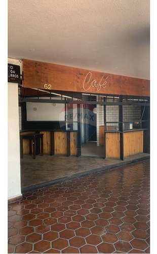 ¡exclusivo Local Comercial En Las Condes!
