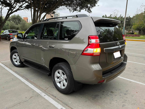 Imagen 5 de 18 de Toyota Land Crusier Prado 2.7 Tx-l At