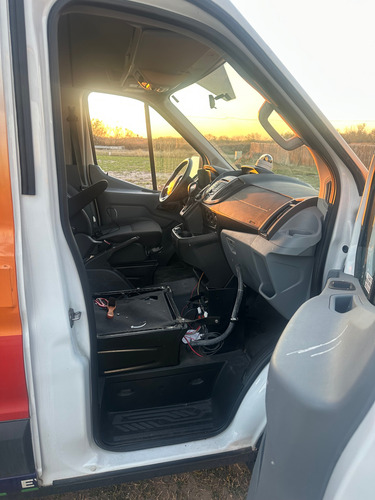 Ford Transit 2.2 Pasajeros Larga Techo Alto Custom Mt
