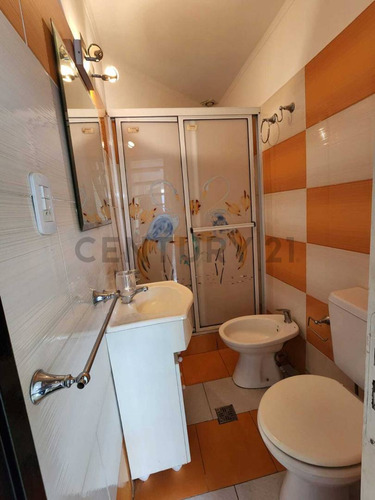 Alquiler Departamento Tipo Ph 2 Ambientes, Lanus Oeste.