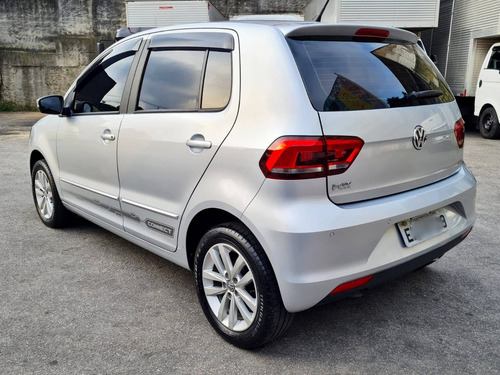 Imagem 7 de 15 de Volkswagen Fox 1.6 Msi Flex Connect Manual