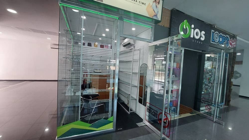 Imagen 1 de 3 de En Alquiler Local Comercial, En Terraza Del Cc Cristal Naguanagua Rm