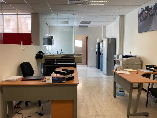 Imagen 14 de 29 de Edificio Oficinas Y Local Comercial Con Bodega