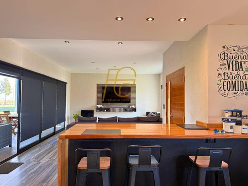 Venta Casa 4 Ambientes - San Lucas, Canning