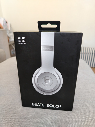 Audífonos Beats Solo3 Wireless Bluetooth Plateado (Usado)