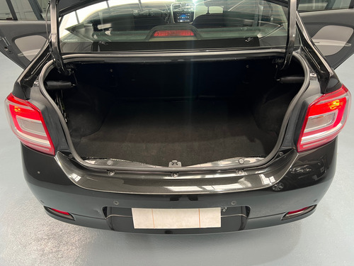 Renault Logan 1.6 Privilege 105cv