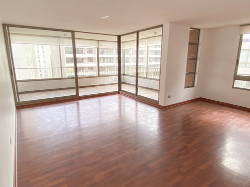 Hermoso Y Amplio Departamento, Excelente Sector (4d / 4b)