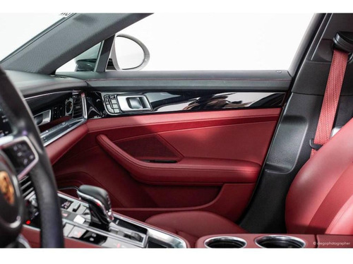 Porsche Panamera 4 E-hybrid 2.9