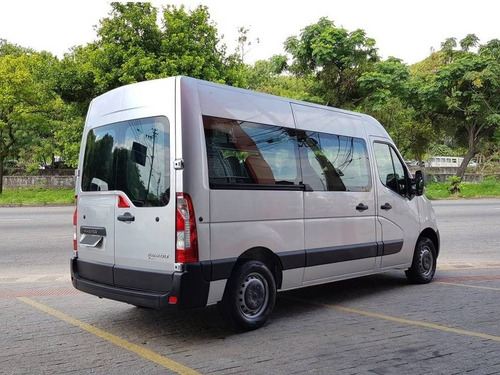 Imagem 4 de 7 de Renault Master 2.3 Dci Minibus Standard L2h2 16 Lugares 16v
