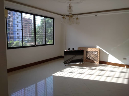 Imagen 2 de 14 de 156177 Raiza Peña Alquiler Townhouse El Parral Valencia