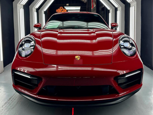 Porsche 911 Carrera 4 Gts 2024 Color Rojo