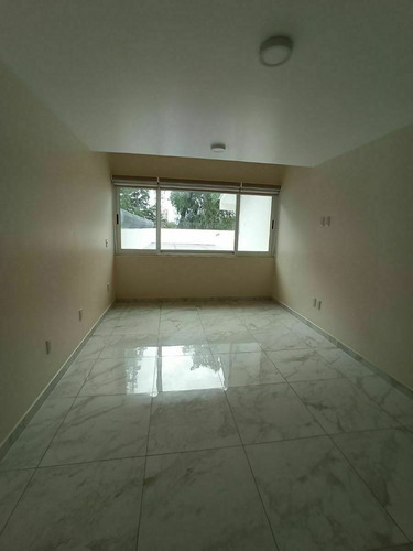 Imagen 8 de 13 de Oprtunidad De Casa Para Estrenar En Calle Cerrada / San Jeró