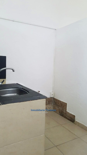 Se Alquila Monoambiente En Sayago