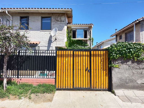 Casa En Venta De 3 Dorm. En Talagante