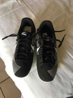 taquetes nike negro