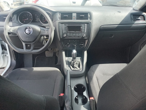 Imagen 6 de 11 de Volkswagen Jetta 2018 2.0 Tiptronic At