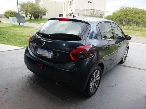 Peugeot 208 1.6 Allure Touchscreen 2016