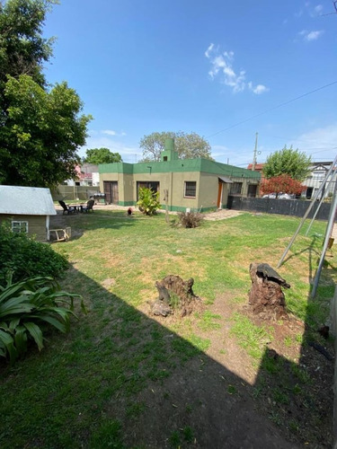 Imagen 1 de 20 de Casa En Venta Con Quincho, Amplio Jardín Y Cochera En Temperley