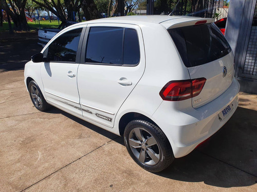 Imagem 2 de 12 de Volkswagen Fox 1.6 Msi Total Flex Connect 4p Manual