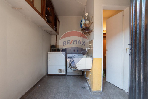 Venta Casa 4 Amb. En Palomar Av. Rosales 2100