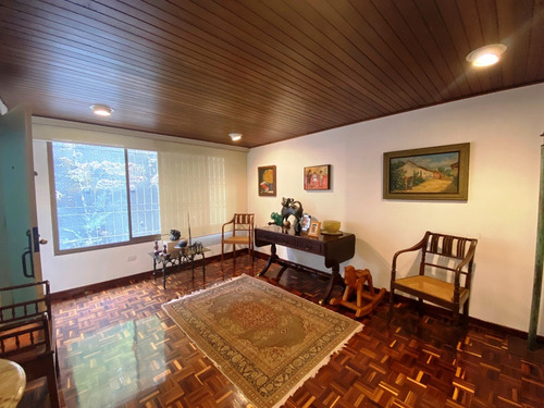 Se Vende Apartamento En La Esmeralda