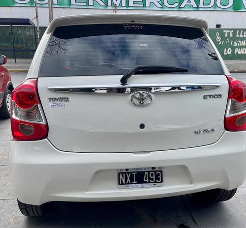 Imagen 12 de 20 de Toyota Etios 2014 1.5 Xls