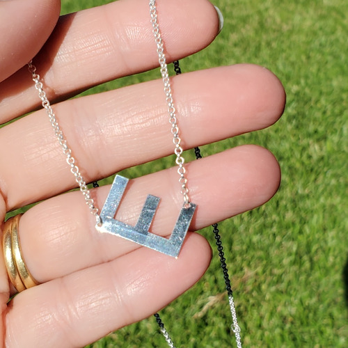 Cadena Plata Rolo Con Letra E Chica 14 X 20mm