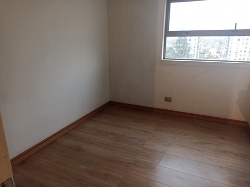Bajo De Precio! Coipue/macul, 2 Dormitorios, Estacionamiento