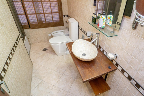 Venta Excelente Casa 4 Ambientes Barrio Naón, Mataderos