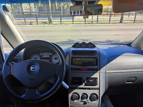 Imagem 5 de 5 de Fiat Idea 1.8 Mpi Adventure Locker 8v Flex 4p Manual