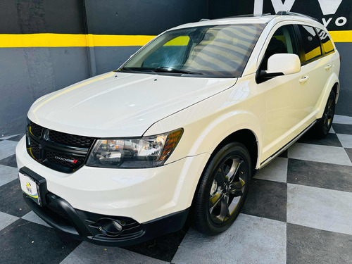 Dodge Journey 2.4 Sxt Sport 7 Pasajeros At