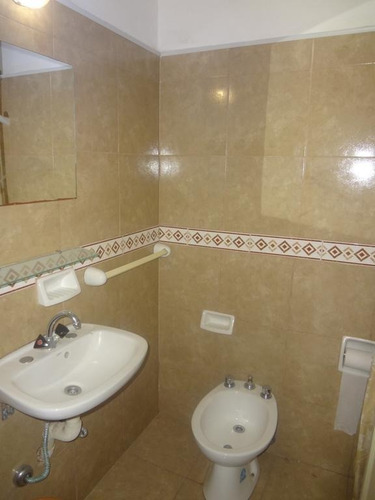 Imagen 7 de 15 de Hotel De 1 Estrella - 9 De Julio 2700