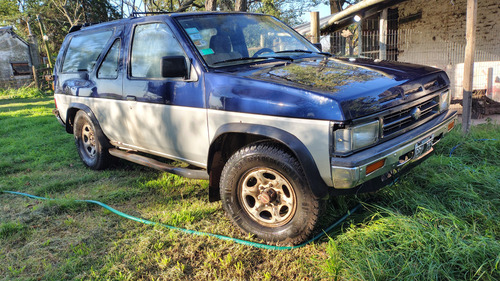 Nissan Pathfinder 2.4 4x4