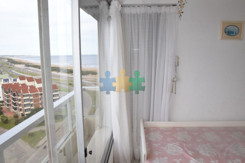 Apartamento En Brava, 2 Dormitorios *- Ref: 2710
