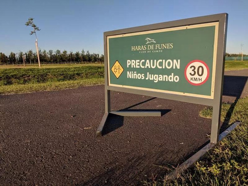 Venta De Terreno - Lote En Haras De Funes