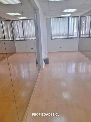 Oficina En Arriendo En Providencia