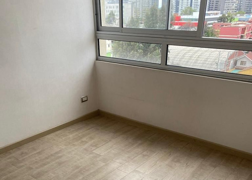 Gran Departamento En Venta De 1 Dorm. En Estación Central