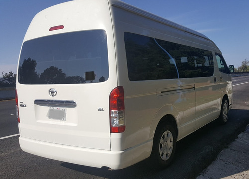 Renta De Camionetas Con Chofer 12 Y 15 Pasajeros