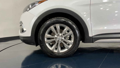 Imagen 6 de 15 de 121841 - Hyundai Santa Fe 2018 Con Garantía