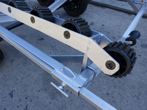 Trailer Lancha Semi Moto Jet Ski Cuatri Nautica Milione