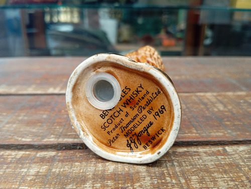 Botella Miniatura De Ceramica Escocesa Año 1969 Ref. 844 (Usado)