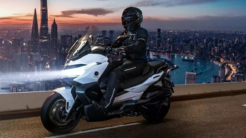 Voge Sr4 Max Pro Calienta Puños Asiento Parabrisas Electrico