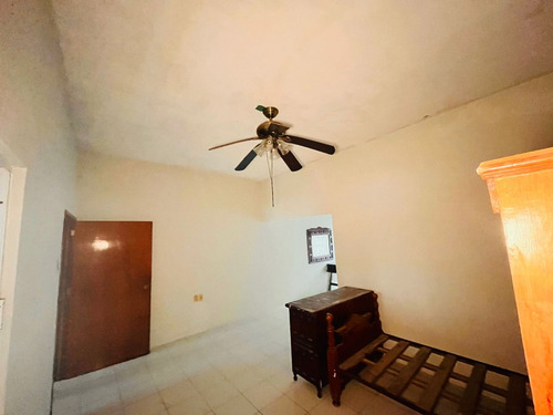 Casa En Venta En Veracruz Con Hab. En P. B. Y Alberca Col. Astilleros